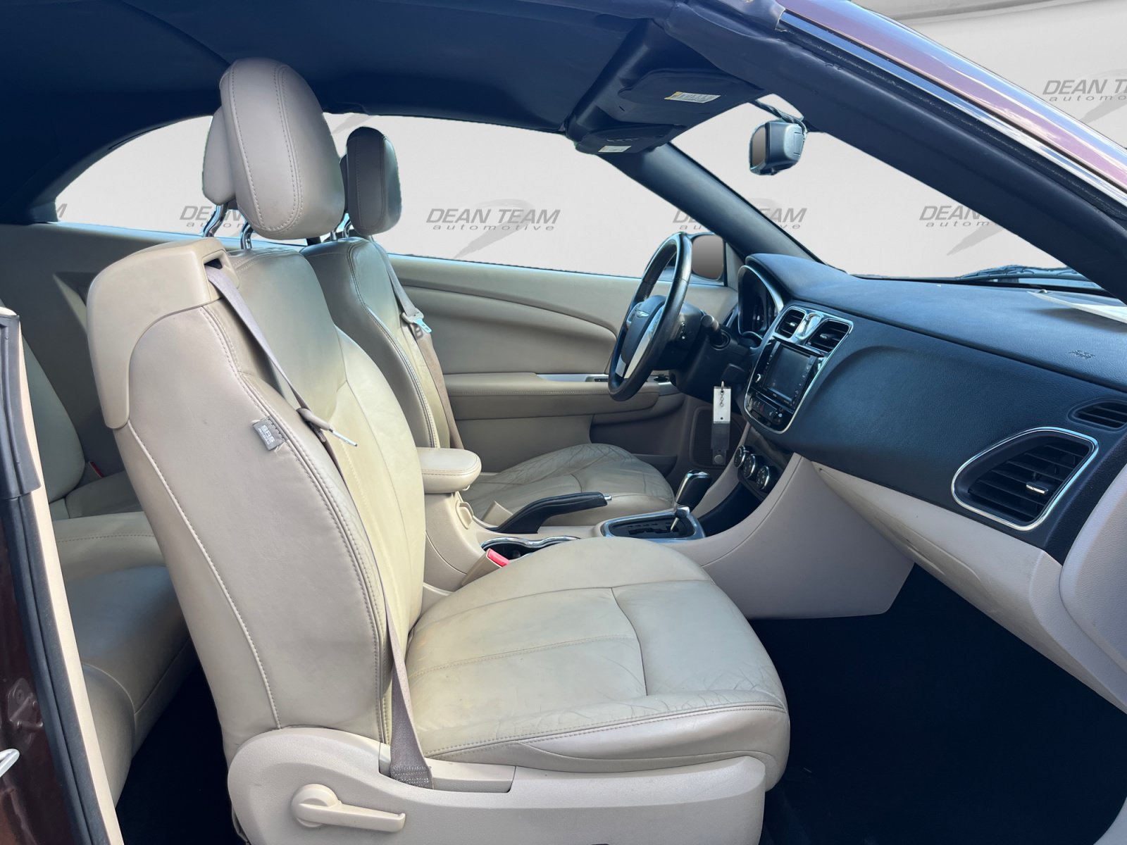 Used 2013 Chrysler 200 Limited FWD image 16