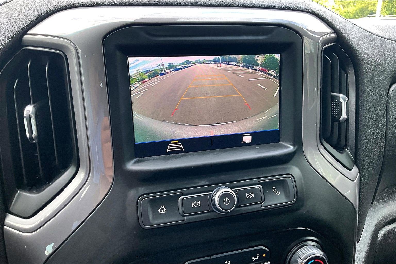 Used 2021 Chevrolet Silverado 1500 Custom AWD/4WD image 19