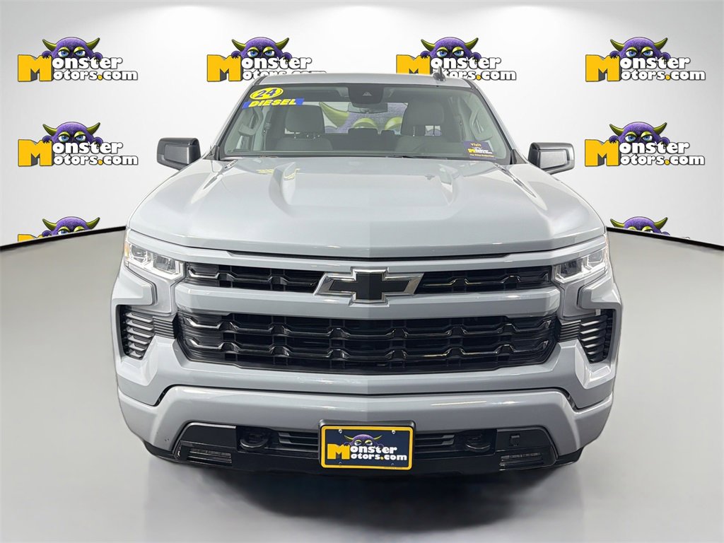 Used 2024 Chevrolet Silverado 1500 RST image 2