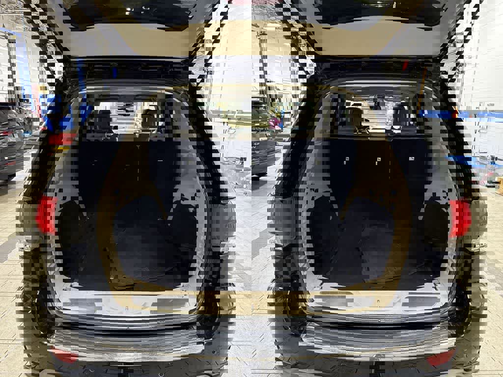 Used 2015 Jeep Grand Cherokee Limited image 11