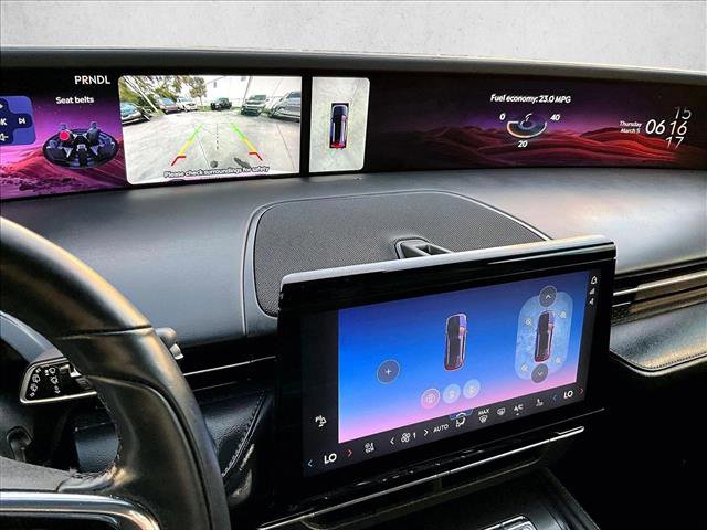 Used 2024 Lincoln Nautilus Premier w/ Jet Appearance Package image 23