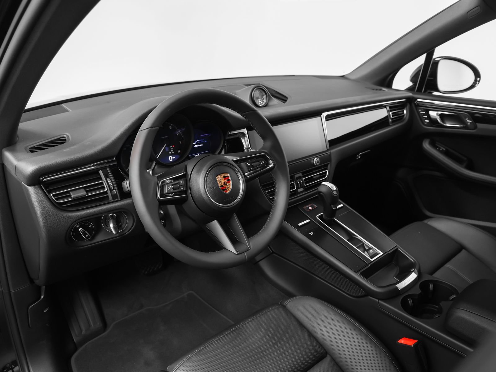 New 2026 Porsche Macan AWD/4WD image 4