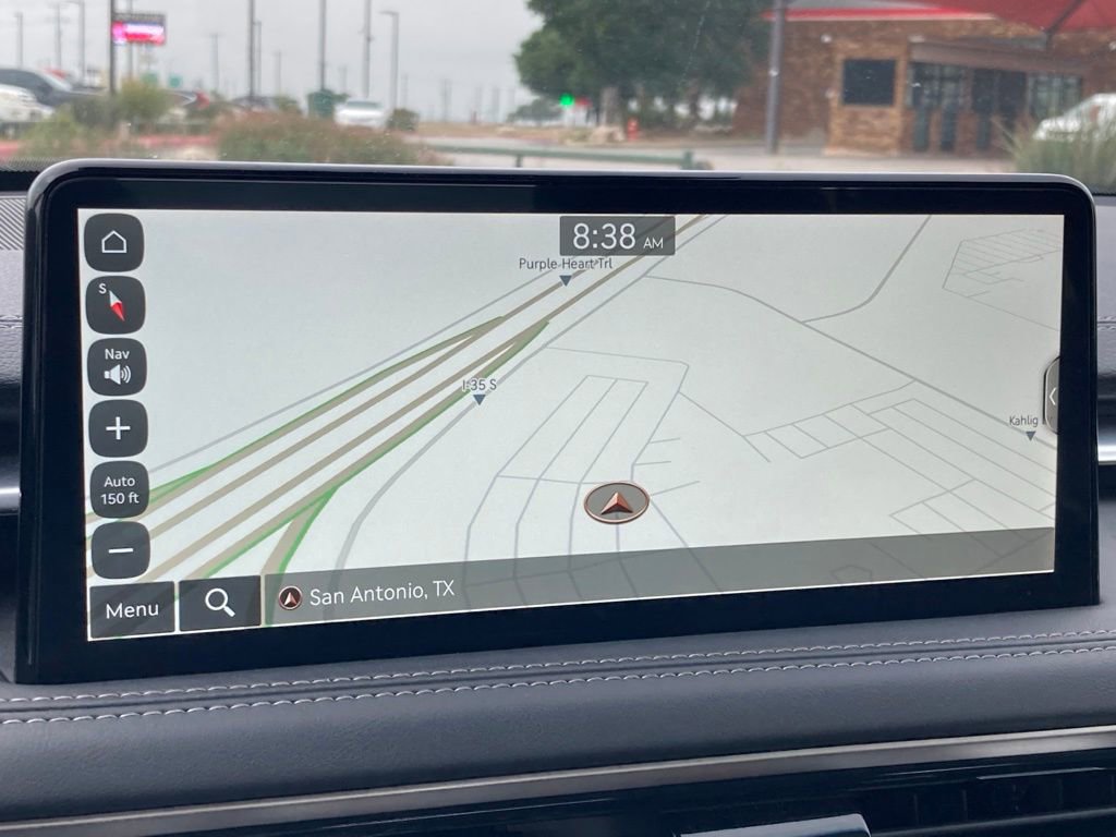 Used 2025 Genesis G70 2.5T image 22