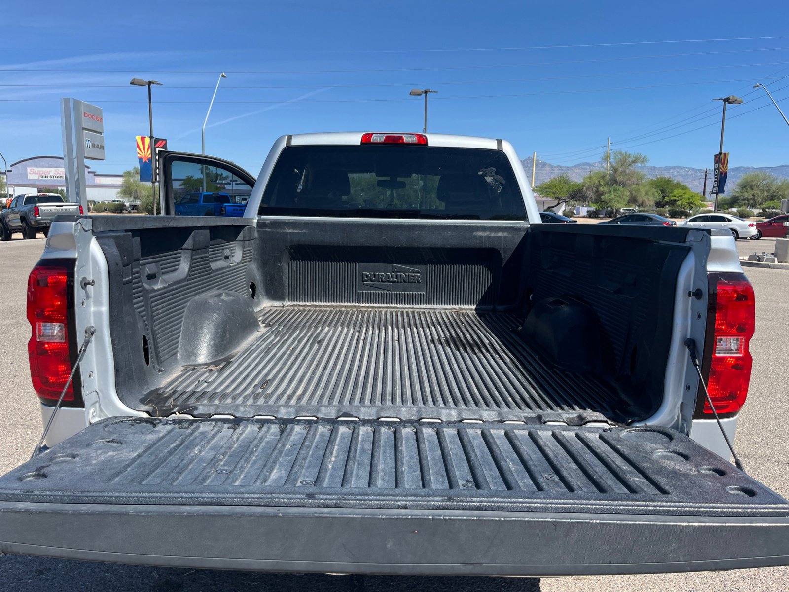 Used 2018 Chevrolet Silverado 1500 LT RWD image 34