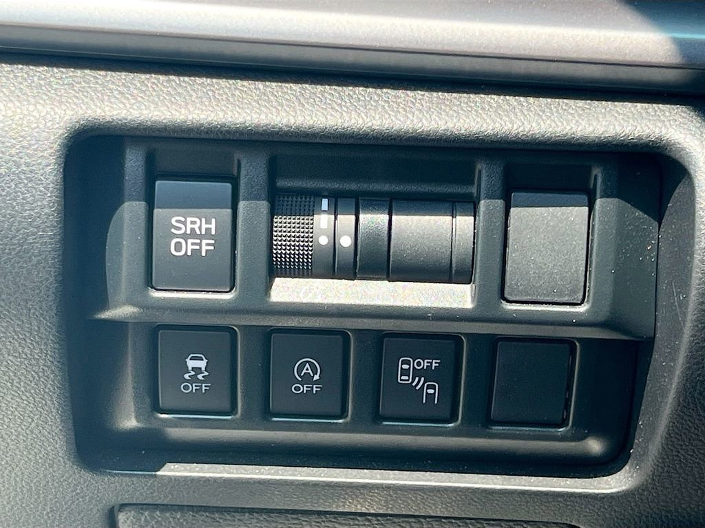 Used 2023 Subaru Crosstrek 2.5i Limited w/ Moonroof Package image 10