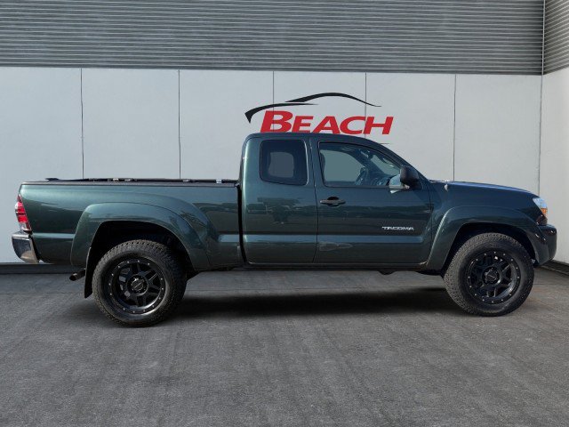 Used 2010 Toyota Tacoma 4x4 Access Cab image 9