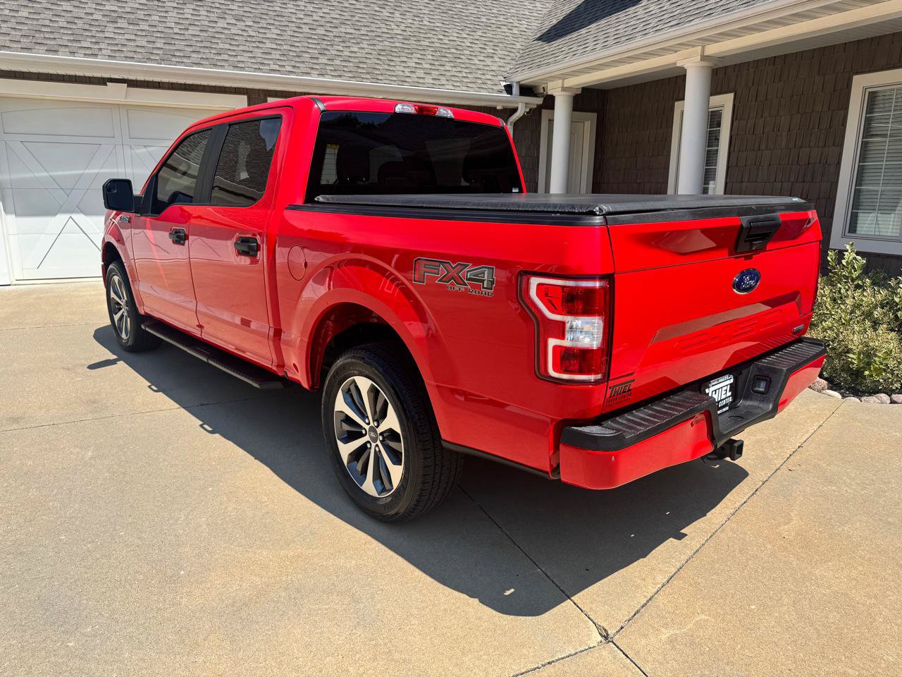 Used 2019 Ford F150 XL w/ Equipment Group 101A Mid AWD/4WD image 4