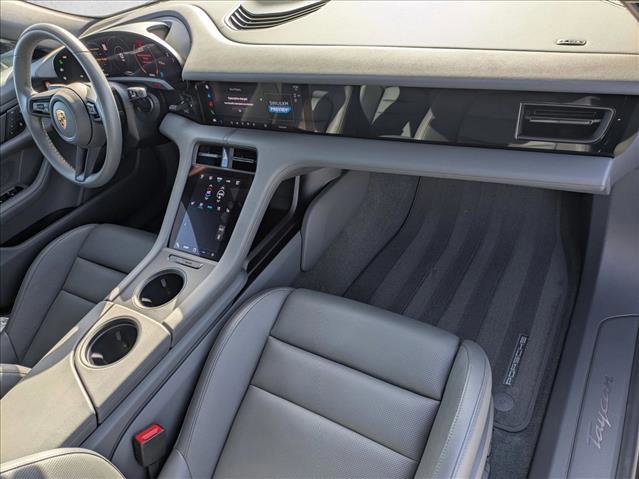 Used 2023 Porsche Taycan image 23
