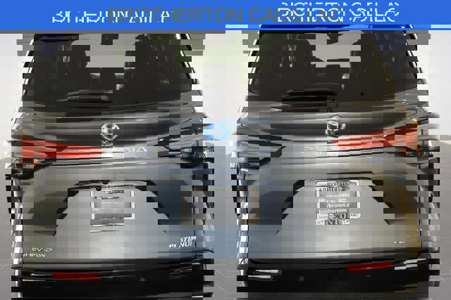 Used 2025 Toyota Sienna Platinum image 15