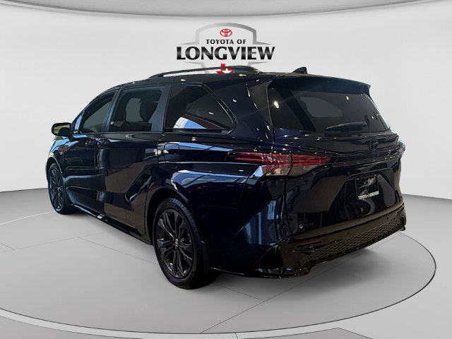Certified 2026 Toyota Sienna XSE FWD image 3