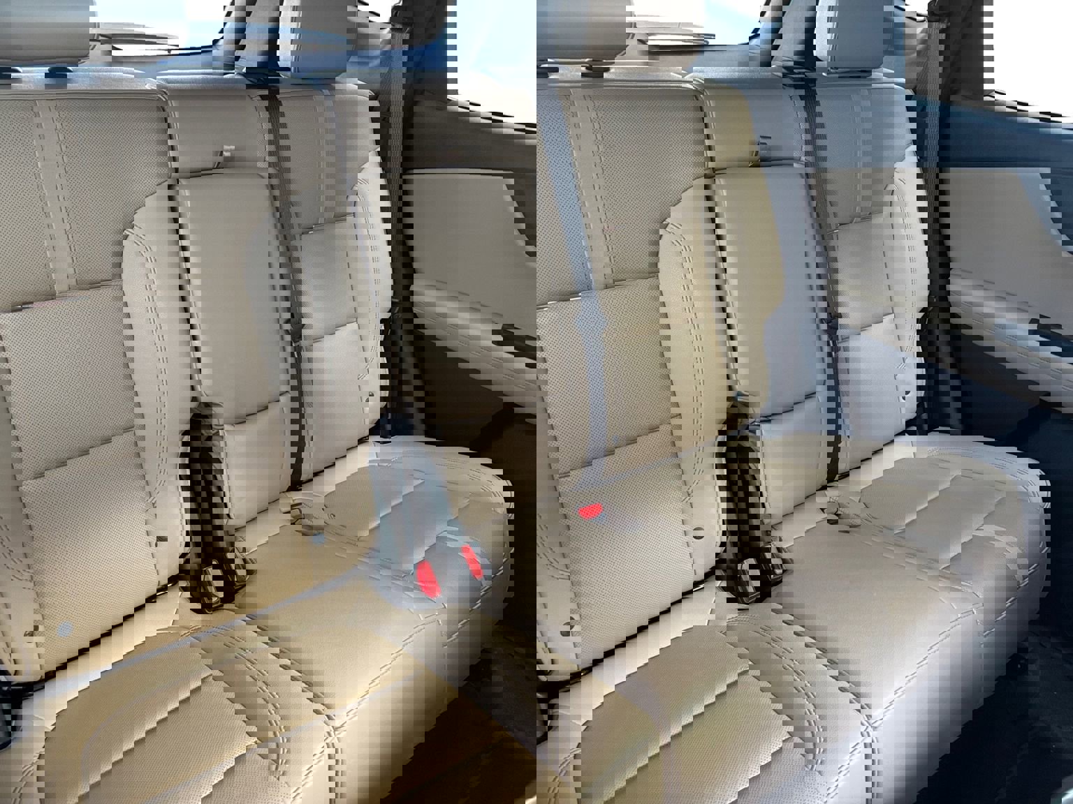 Used 2022 Chevrolet Blazer Premier image 18