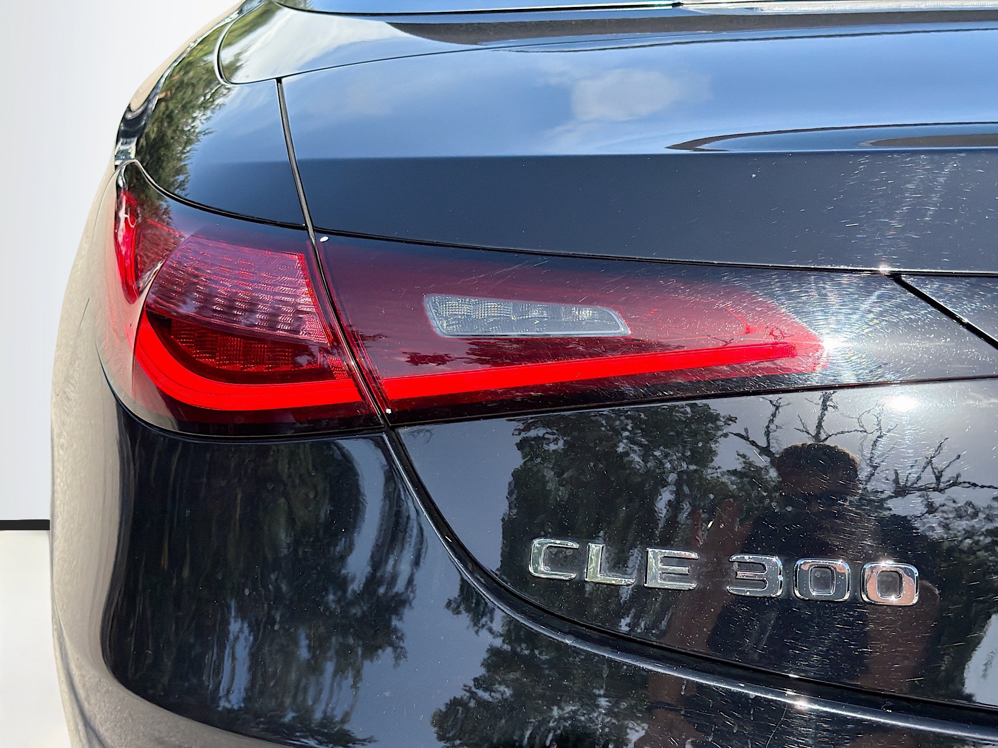 Used 2025 Mercedes-Benz CLE 300 4MATIC Cabriolet image 10