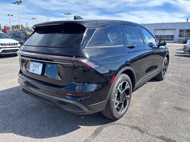 New 2026 Lincoln Nautilus Premier w/ Jet Appearance Package AWD/4WD image 11