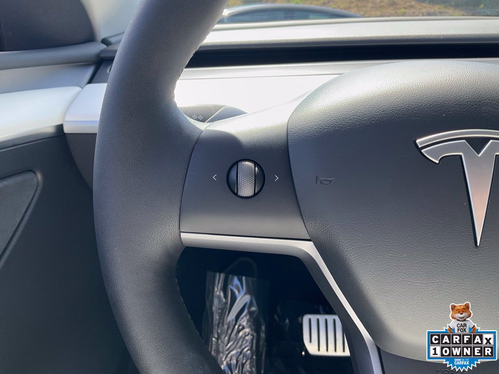 Used 2024 Tesla Model Y Performance AWD/4WD image 40