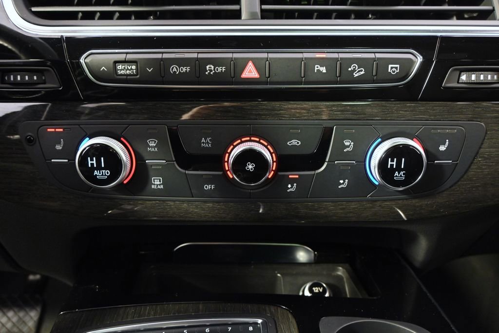 Used 2018 Audi Q7 3.0T Premium Plus w/ Premium Plus Package image 31