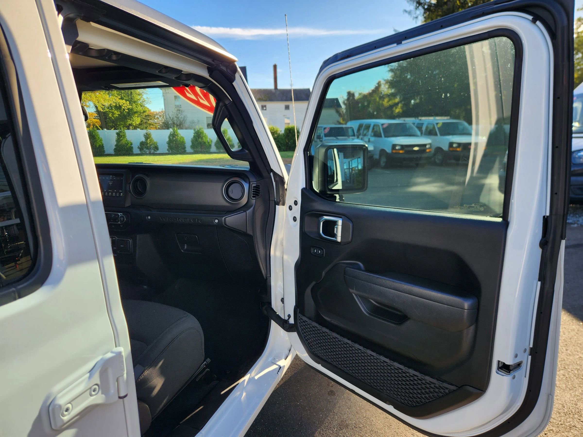 Used 2022 Jeep Wrangler Unlimited Sport image 36