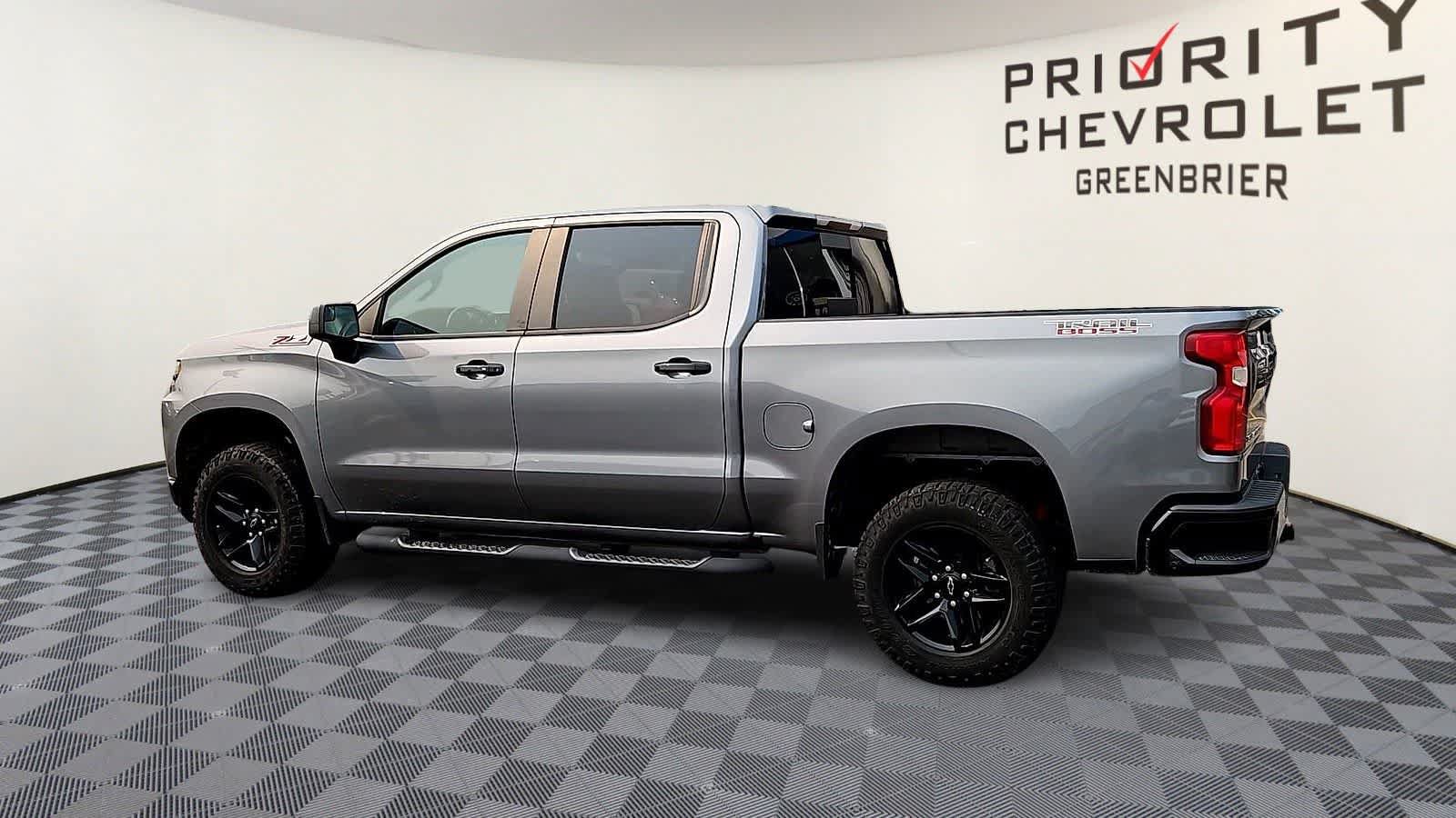 Used 2021 Chevrolet Silverado 1500 LT Trail Boss w/ Convenience Package II AWD/4WD image 6
