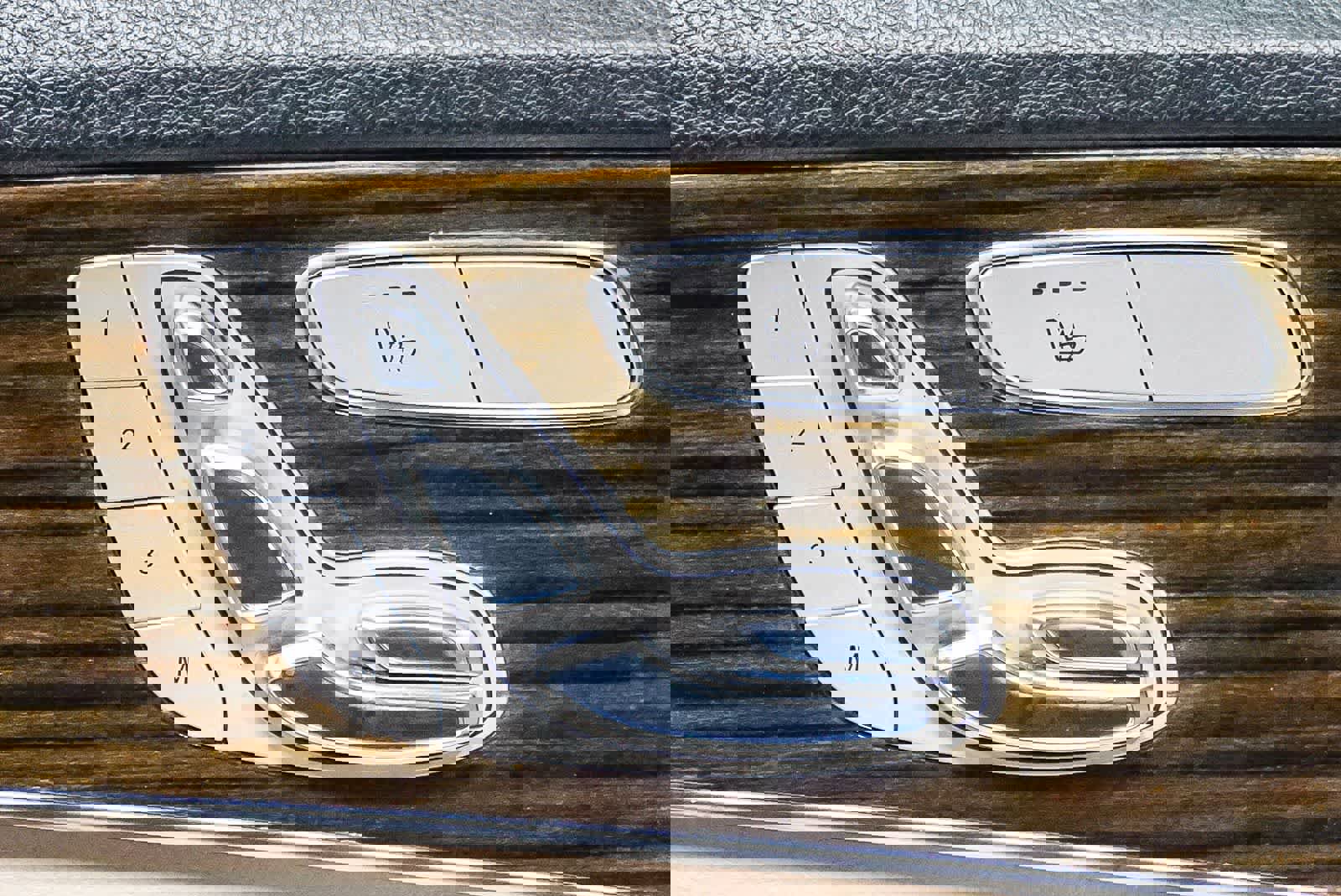 Used 2016 Mercedes-Benz C 300 Sedan image 20