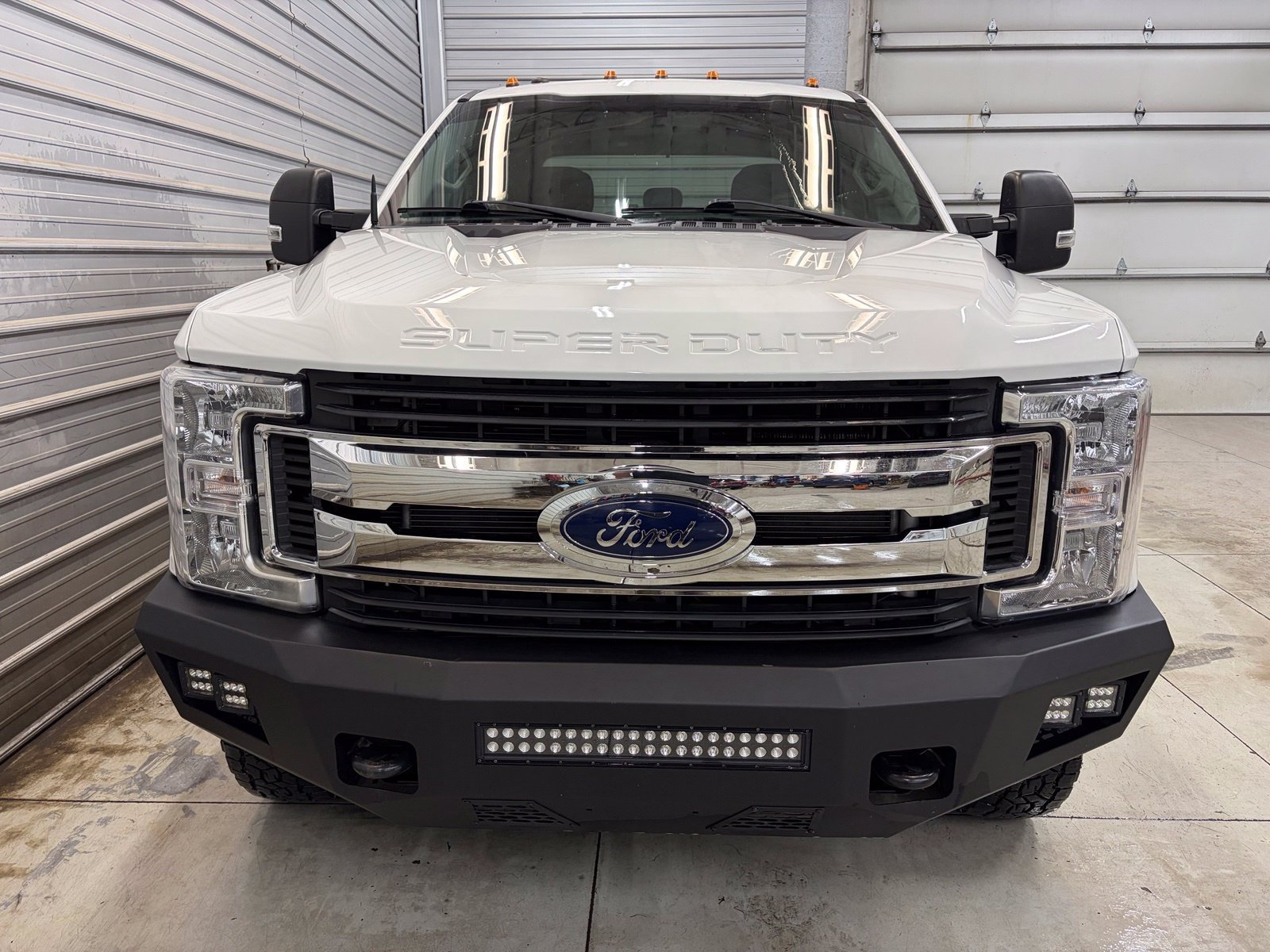 Used 2019 Ford F350 XLT AWD/4WD image 2