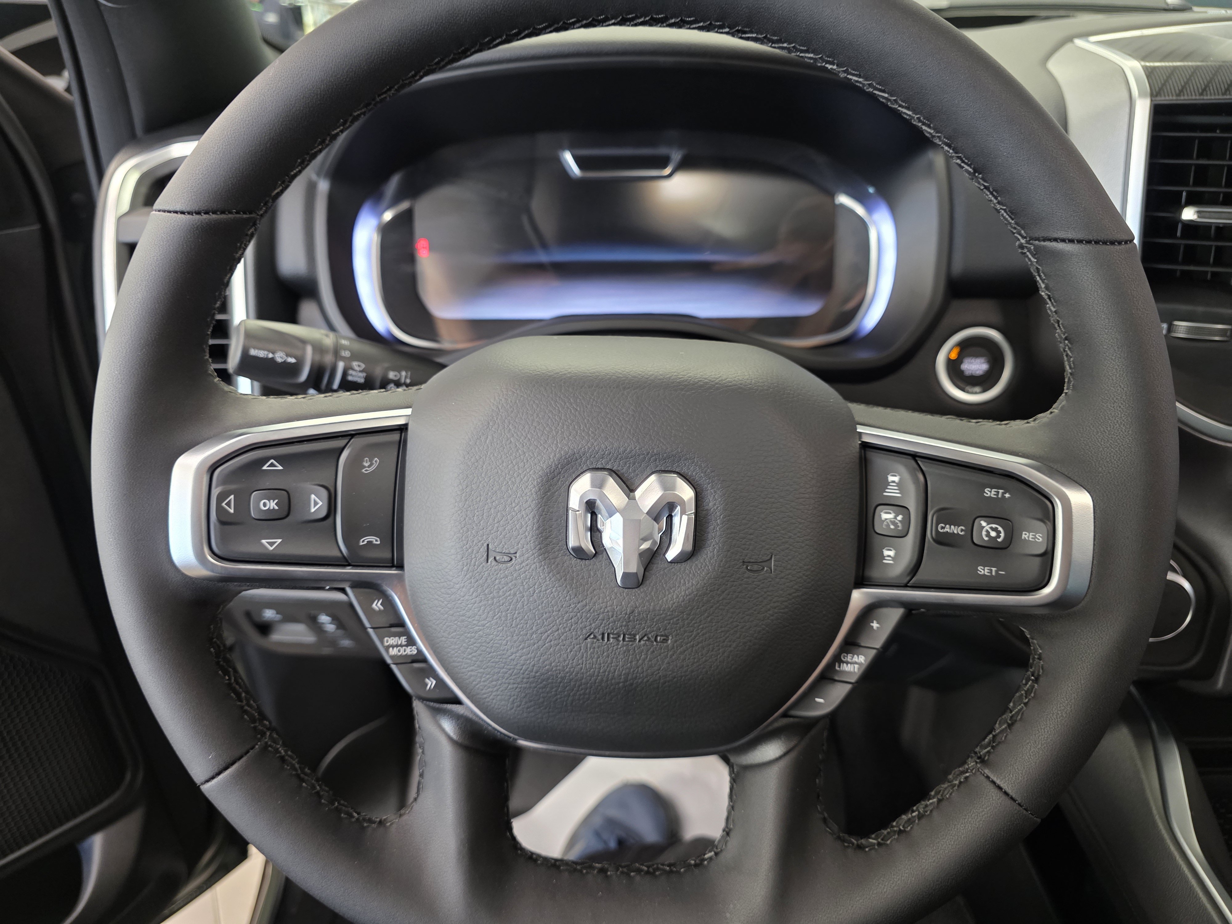 New 2026 RAM 1500 Big Horn AWD/4WD image 9