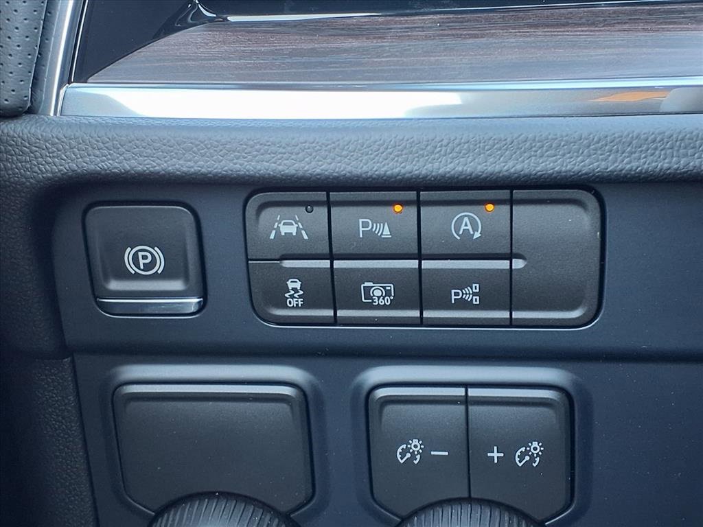 New 2026 Chevrolet Suburban Premier image 11