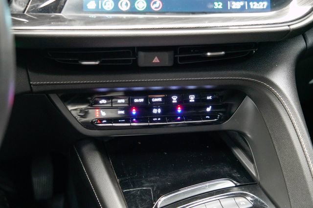 Used 2023 Buick Envision Essence image 29