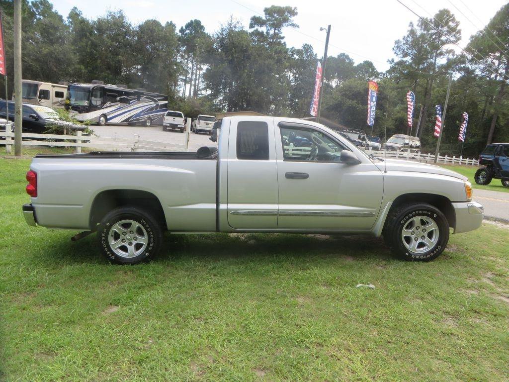 Used 2006 Dodge Dakota Laramie RWD image 5