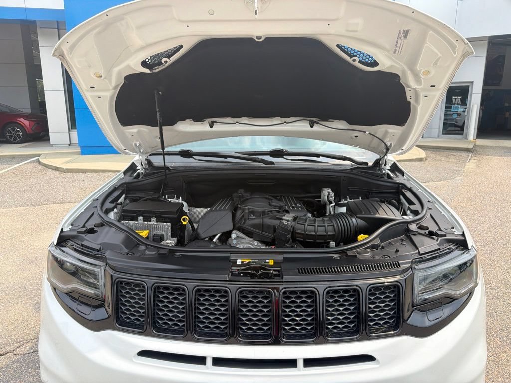 Used 2021 Jeep Grand Cherokee SRT AWD/4WD image 11