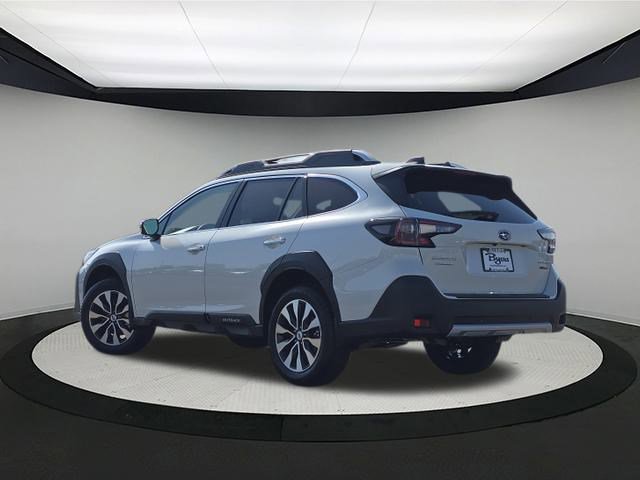New 2025 Subaru Outback Touring image 5