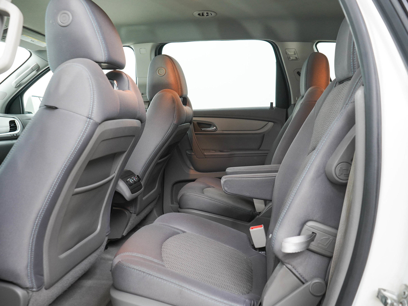 Used 2015 Chevrolet Traverse LT w/ Style and Technology Package AWD/4WD image 15