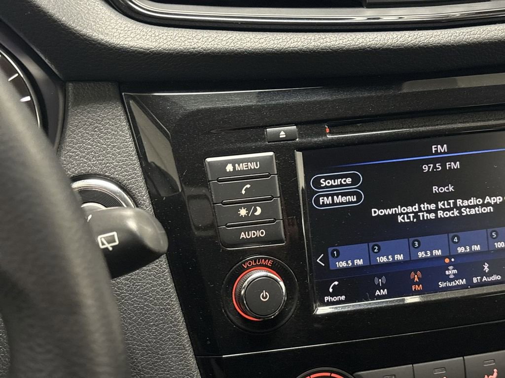 Used 2019 Nissan Rogue SV image 48