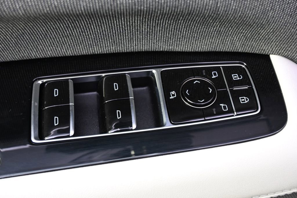 New 2025 Cadillac Escalade IQ Sport 1 w/ LPO, ONYX Package image 24