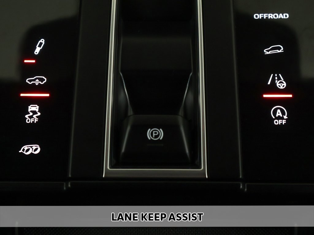 Used 2024 Porsche Macan GTS image 7