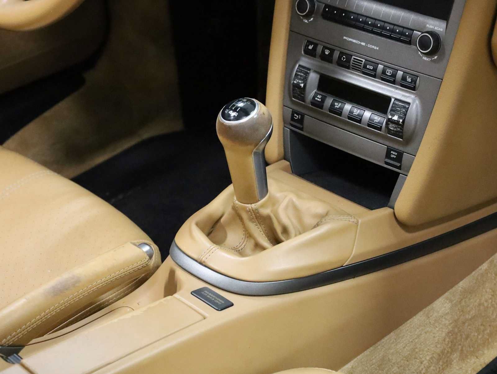 Used 2006 Porsche Boxster RWD image 19