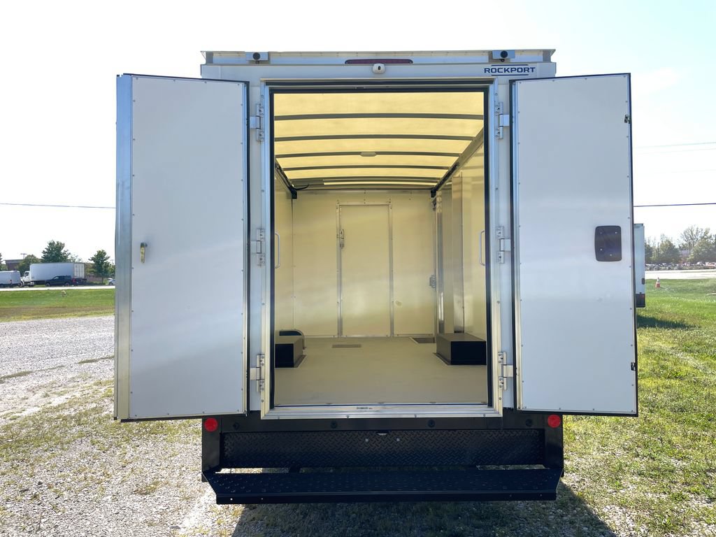New 2025 GMC Savana 3500 w/ Power Convenience Package RWD image 27