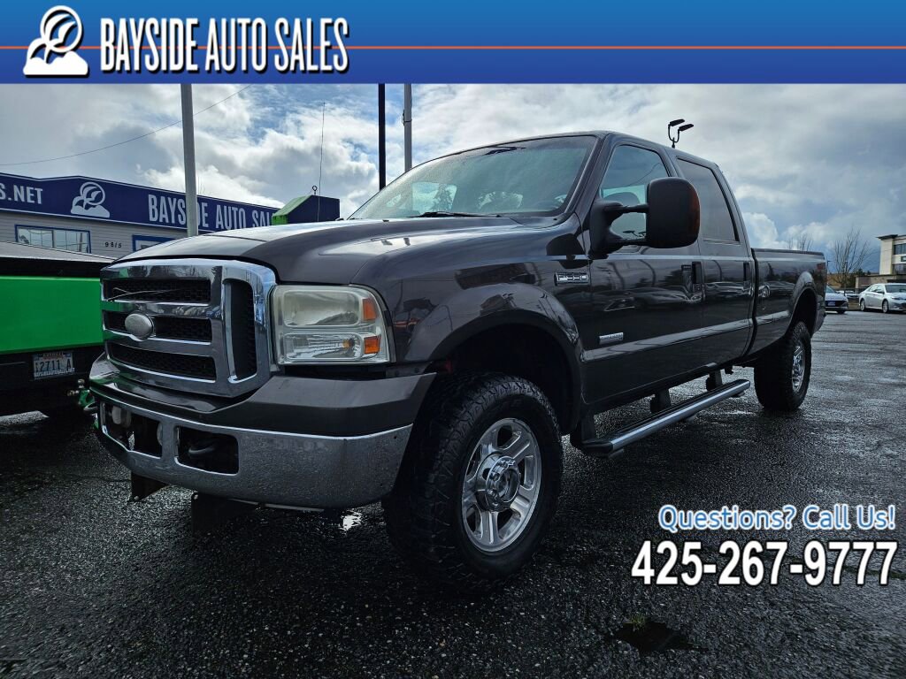 Used 2005 Ford F350 Lariat image 1