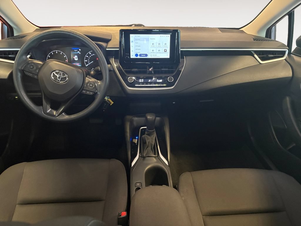 Used 2024 Toyota Corolla LE FWD image 10
