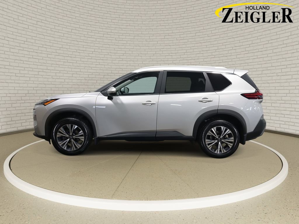 Used 2023 Nissan Rogue SV w/ SV Premium Package image 8