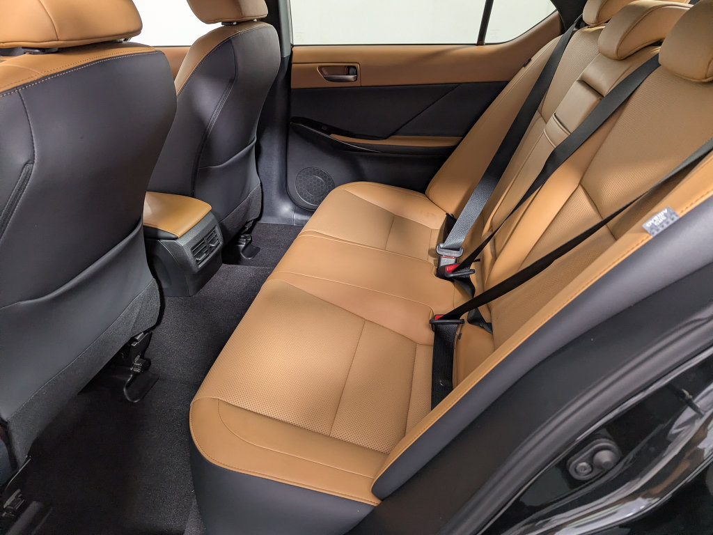 Used 2021 Lexus IS 300 AWD image 36