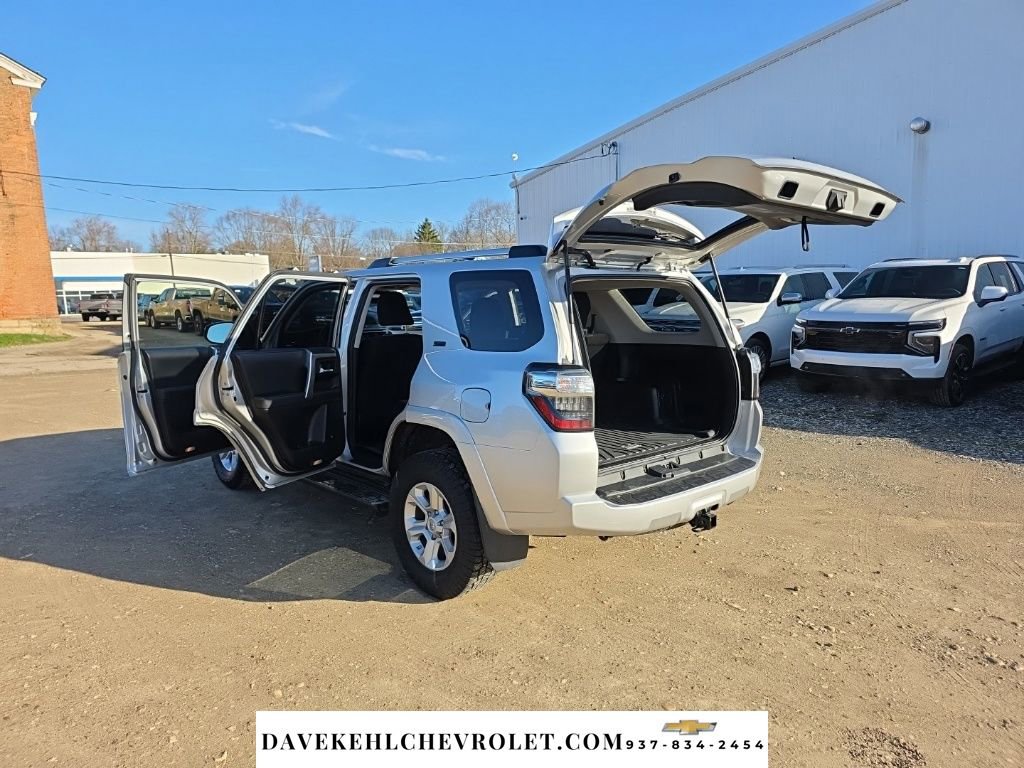 Used 2021 Toyota 4Runner SR5 image 29