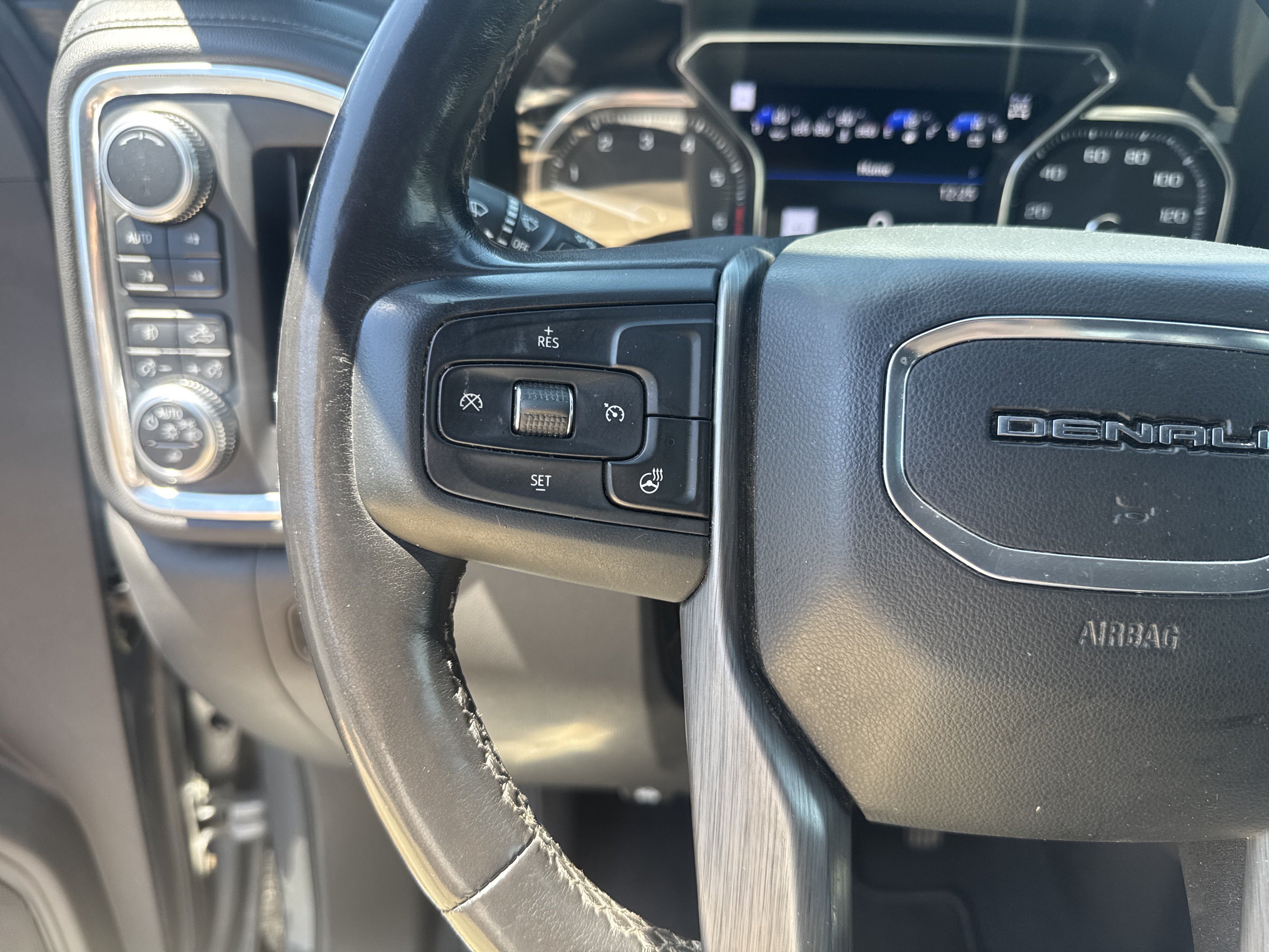 Used 2019 GMC Sierra 1500 Denali AWD/4WD image 21