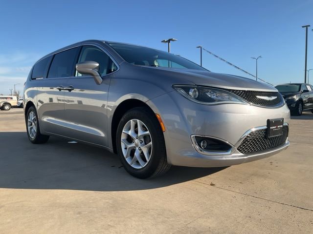 Used 2018 Chrysler Pacifica Touring Plus w/ Tire & Wheel Group image 30