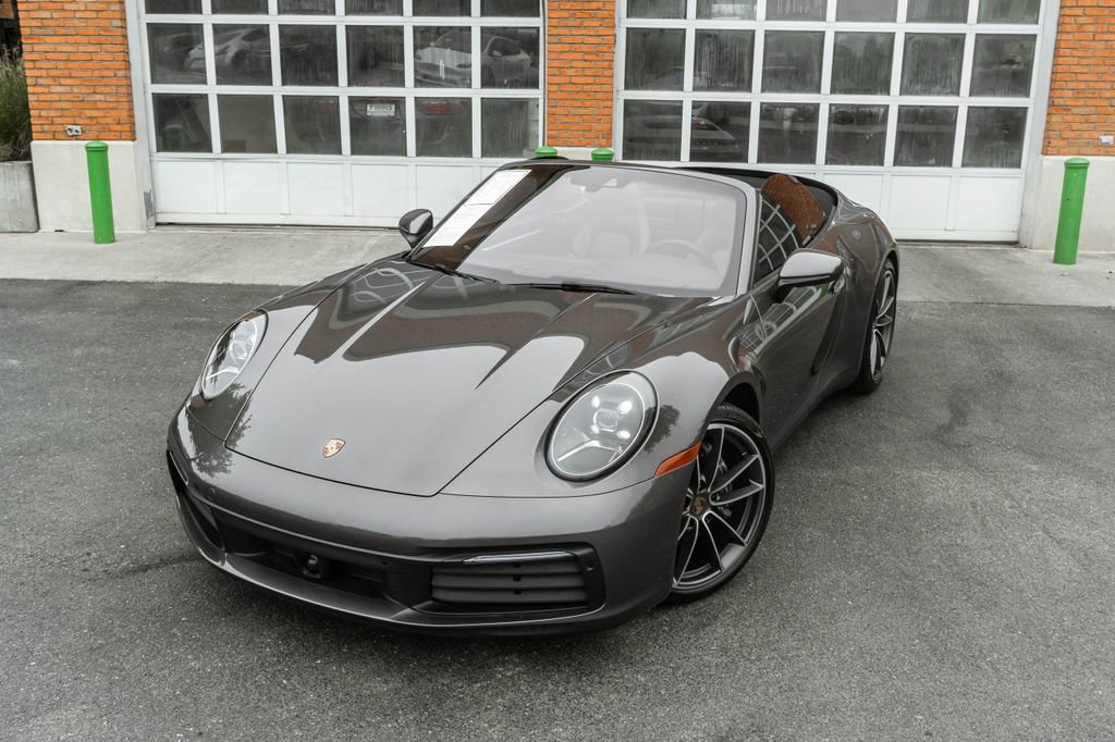 Used 2020 Porsche 911 Carrera RWD image 4