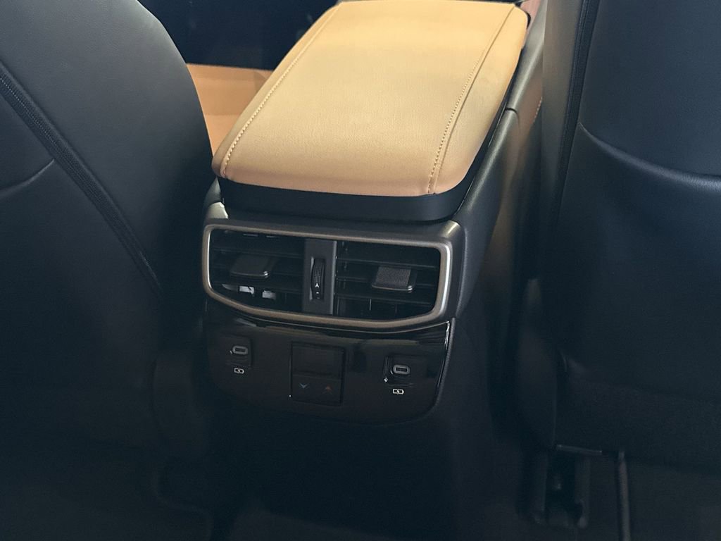 New 2026 Lexus RX 350h AWD/4WD image 10