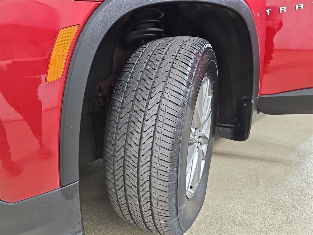 Certified 2023 Chevrolet Traverse LT w/ LPO, Floor Liner Package image 41