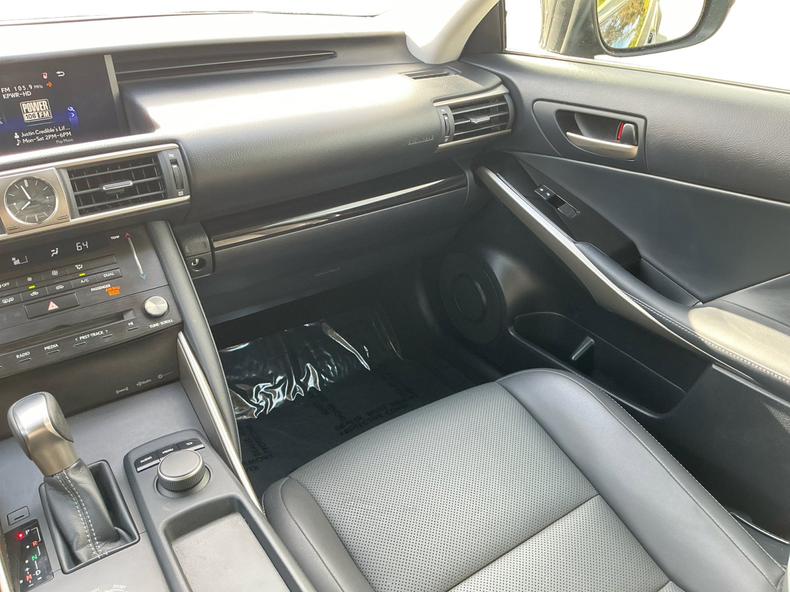 Used 2017 Lexus IS 200t RWD image 14