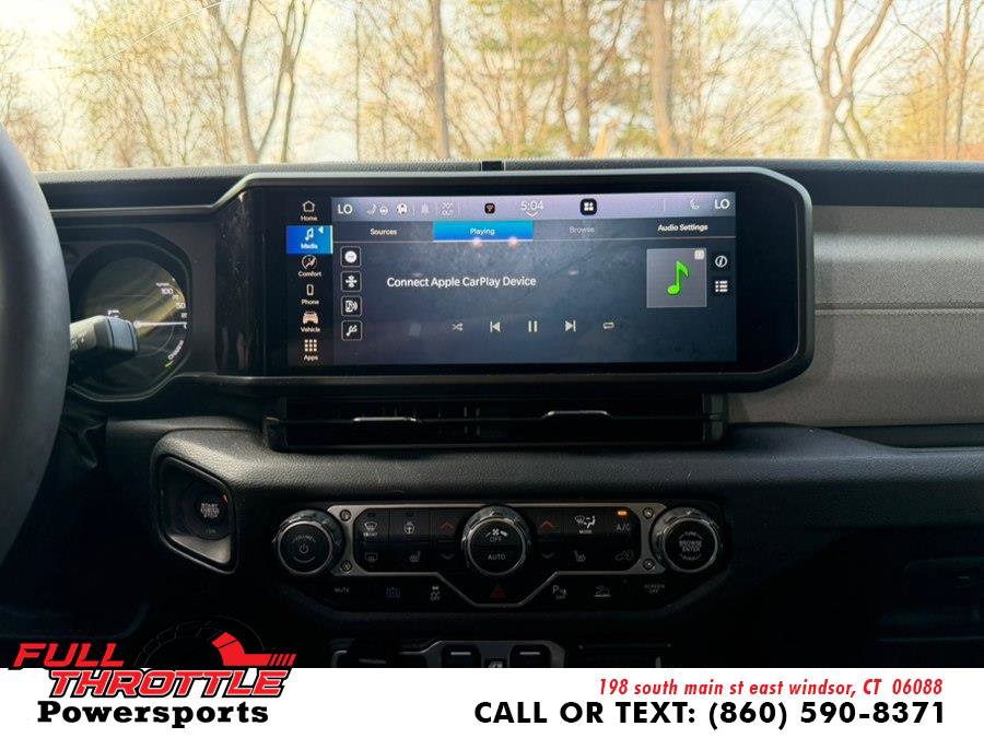 Used 2024 Jeep Wrangler Unlimited w/ Convenience Group image 23