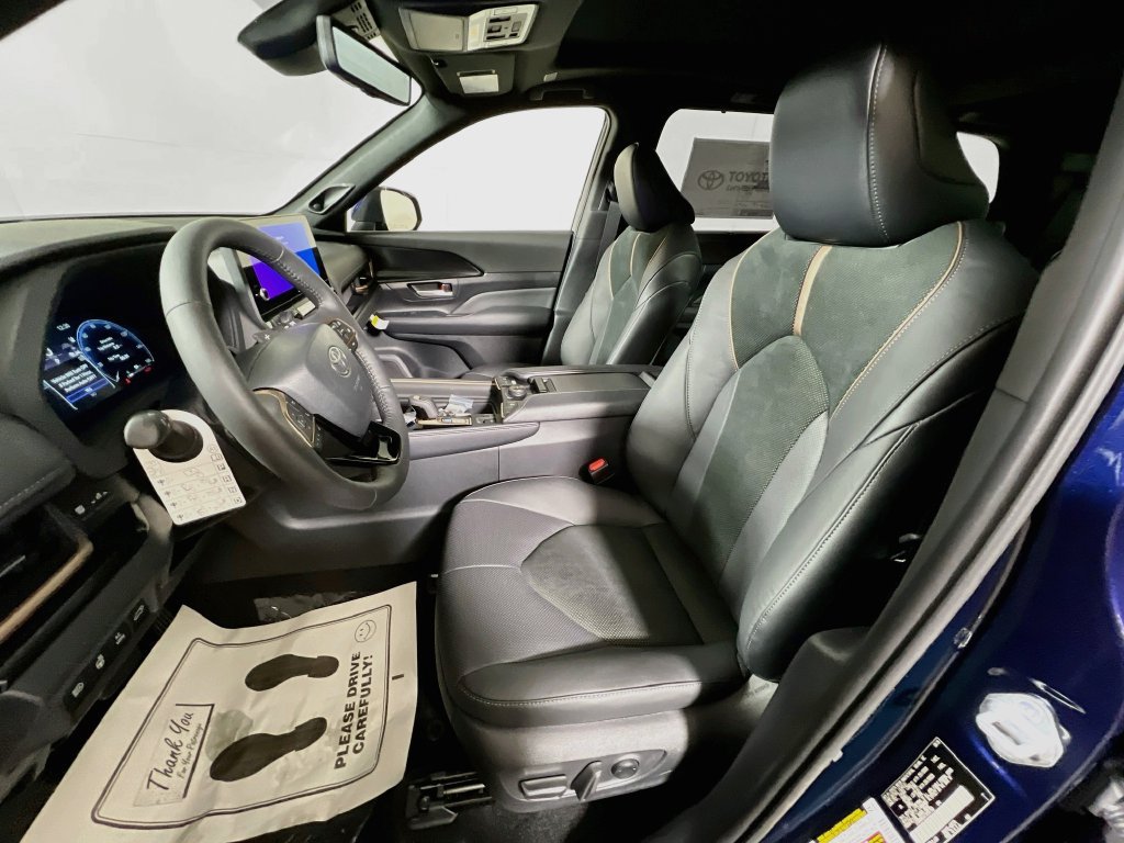 New 2026 Toyota Grand Highlander AWD Hybrid image 16