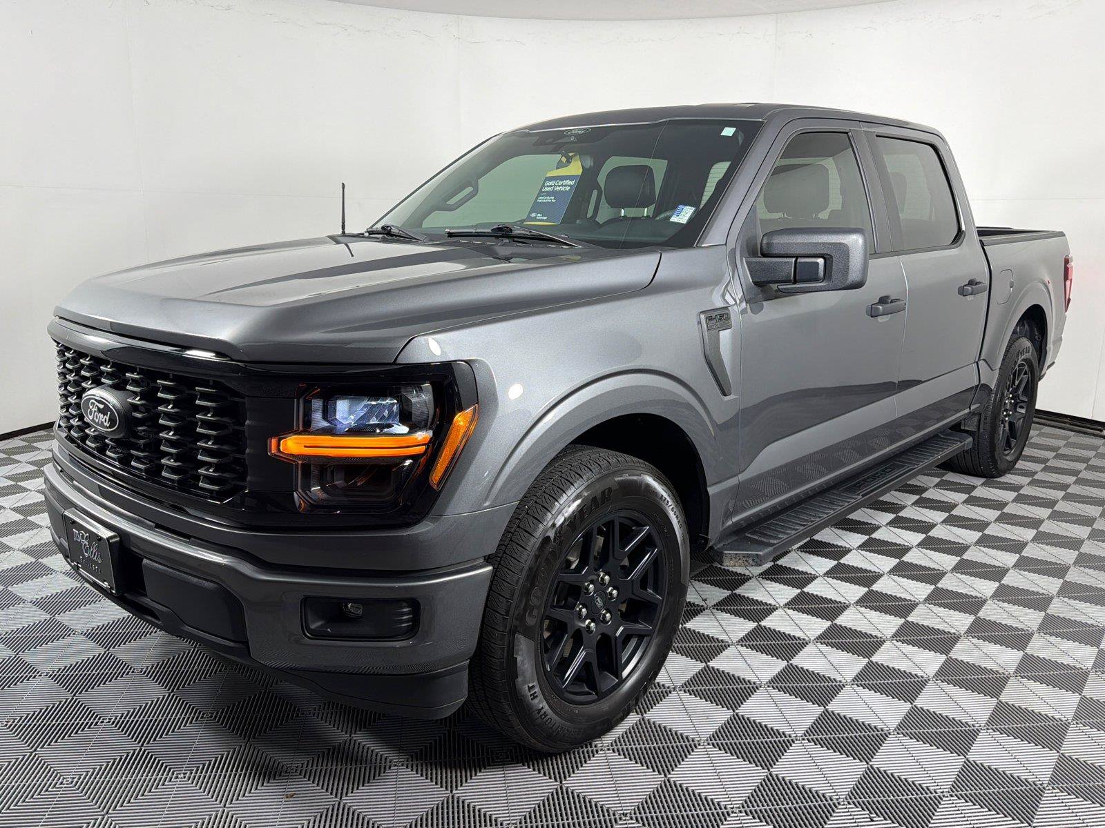 Used 2024 Ford F150 STX w/ STX Black Appearance Package RWD image 3
