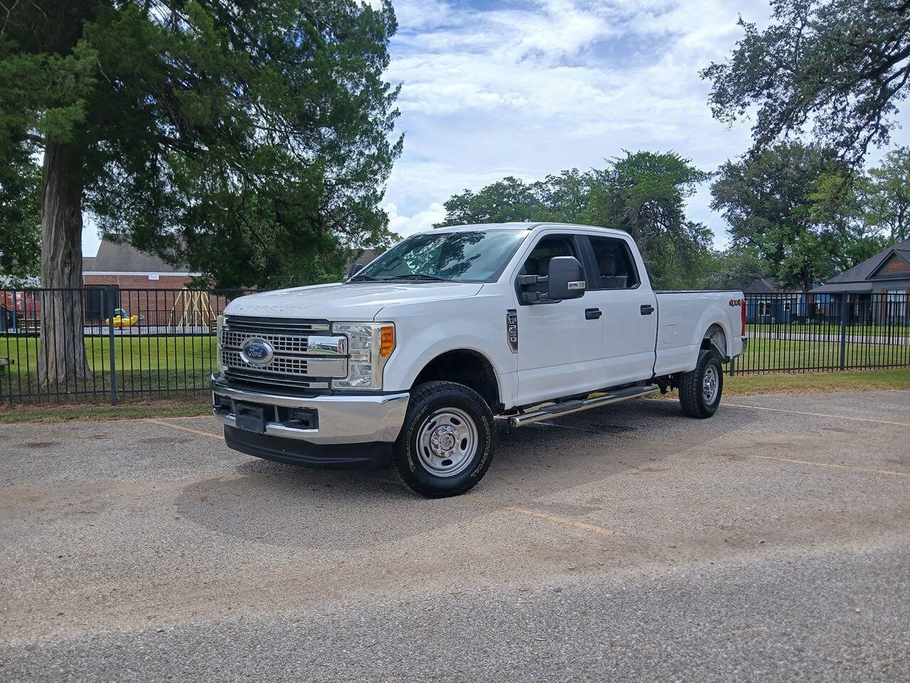 Used 2017 Ford F250 XL w/ Power Equipment Group AWD/4WD image 2
